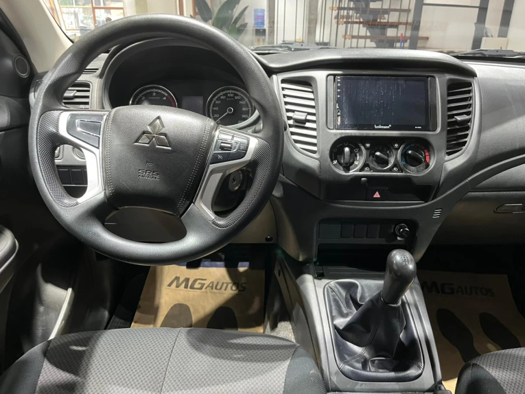 imagen 0 de vehiculo con id 2195